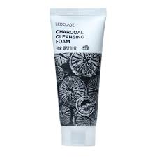 Lebelage Charcoal Cleansing Foam RD$280.00